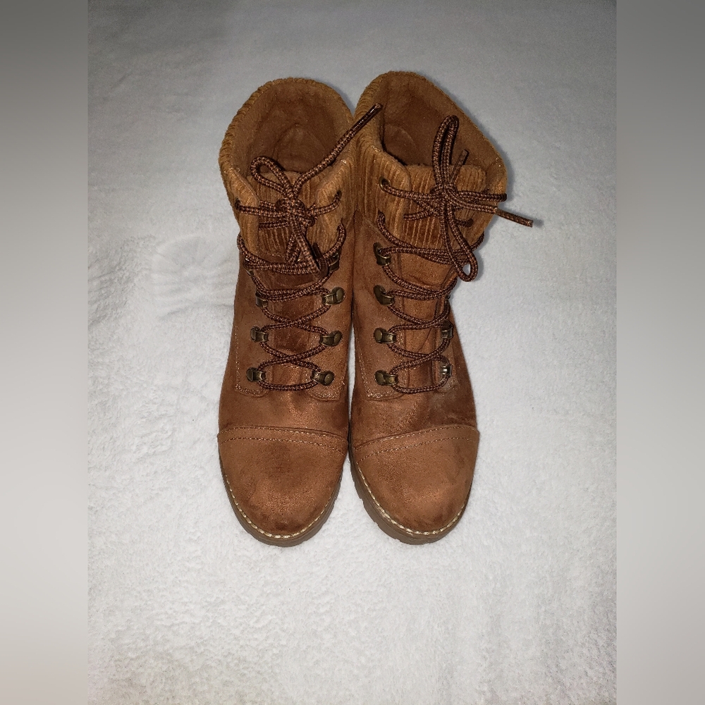 Universal Thread Danica Brown Micro Suede Sweater Cuff Ankle Boots